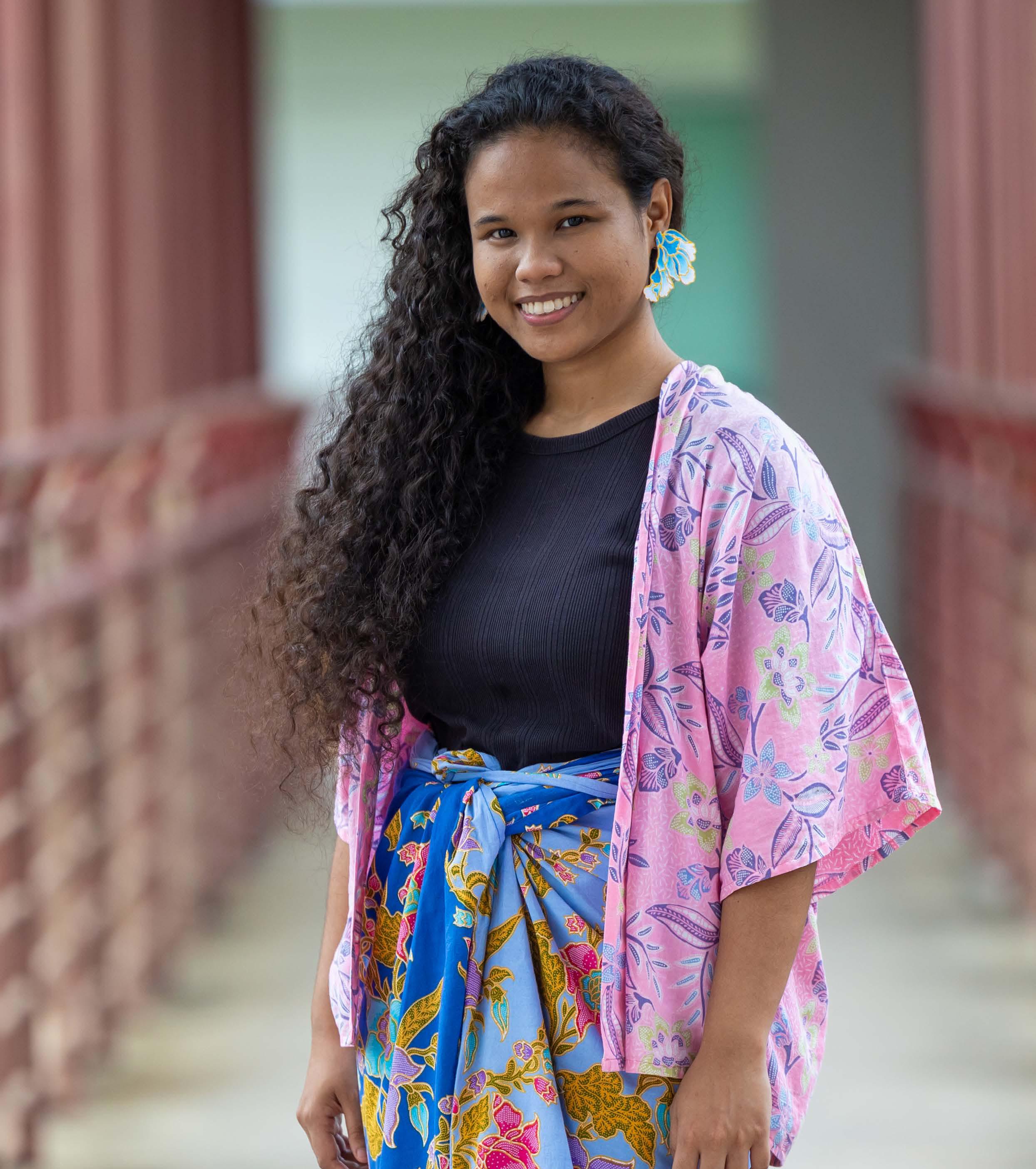 Yanee, Co-Founder of Commenhers